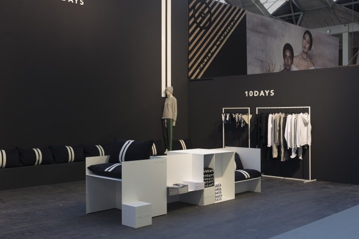 10 天在 Soft Architecture 设计的商店家具中购物,阿姆斯特丹 – 荷兰 10 天在 Soft Architecture 设计的商店家具中购物,阿姆斯特丹 – 荷兰