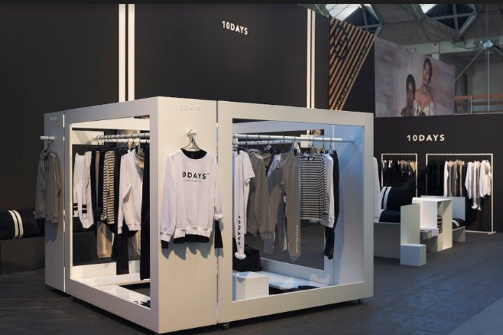 10 天在 Soft Architecture 设计的商店家具中购物,阿姆斯特丹 – 荷兰 10 天在 Soft Architecture 设计的商店家具中购物,阿姆斯特丹 – 荷兰