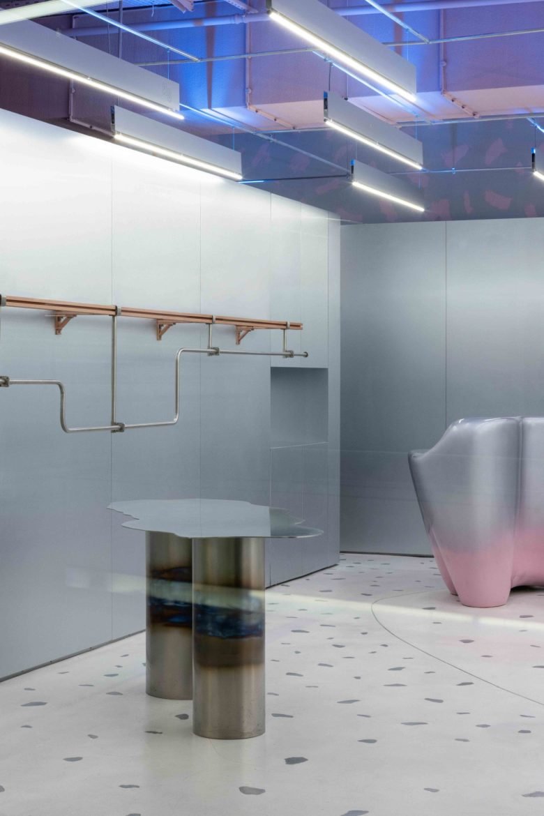 反映工作室商店