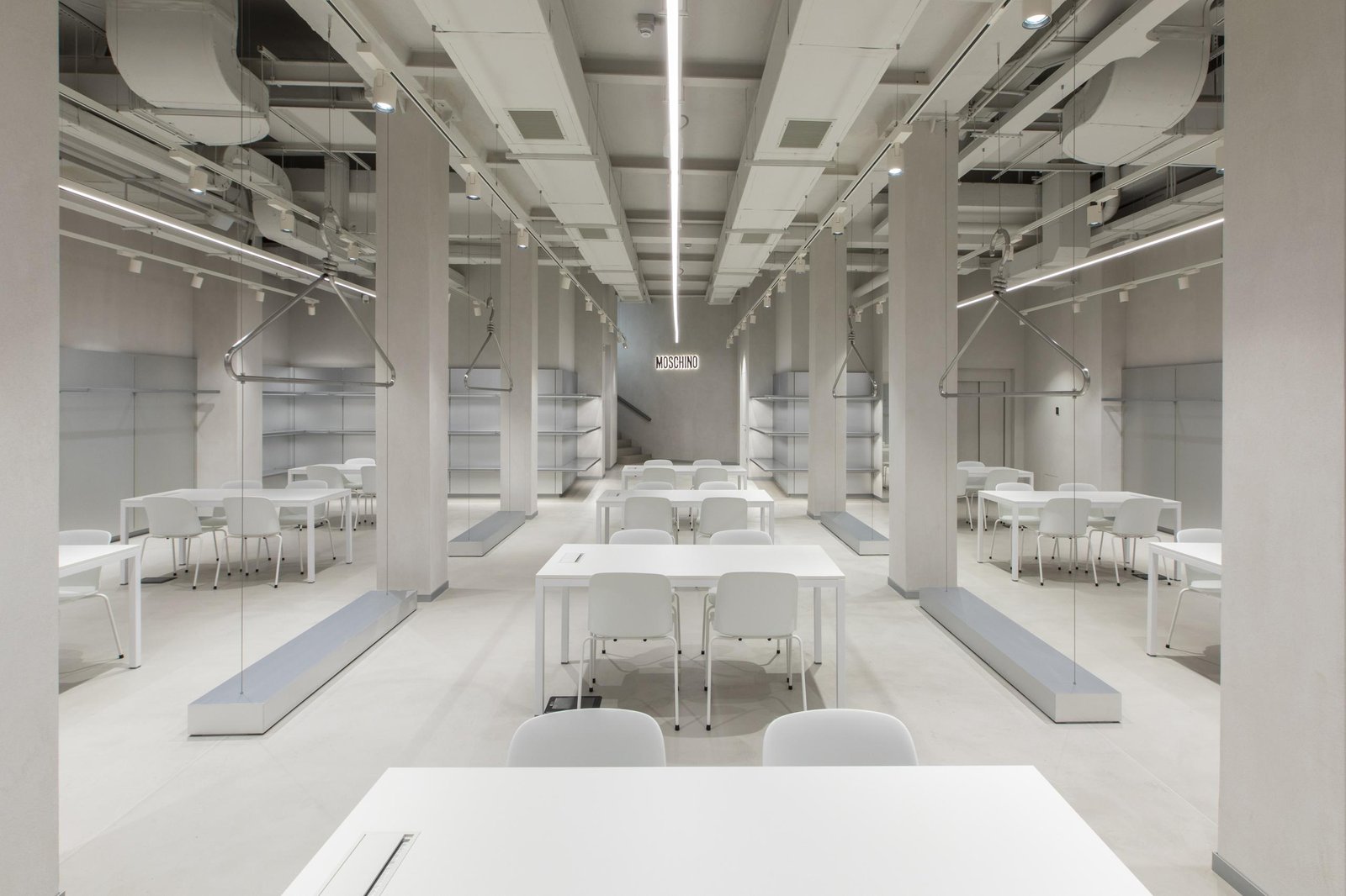 Moschino 米兰展厅