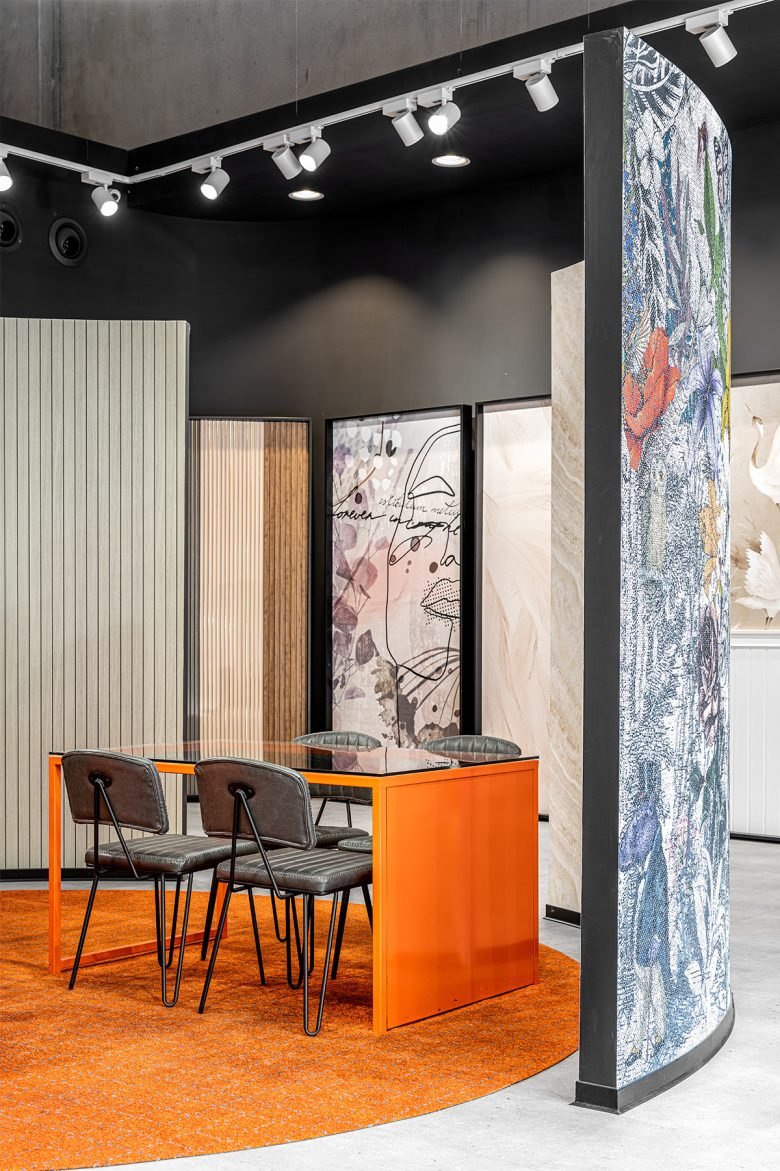 Studio INTU 的 Zvika 壁纸陈列室