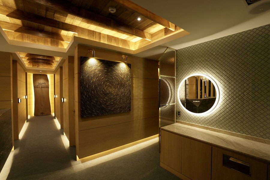 PUBLIC  BEAUTY – DESIGN SUBJECT 假時空間 (false space-time)