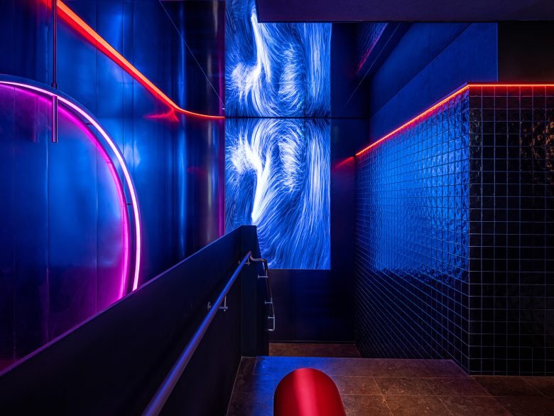 在。X：王烧烤和平里店餐饮空间策略设计