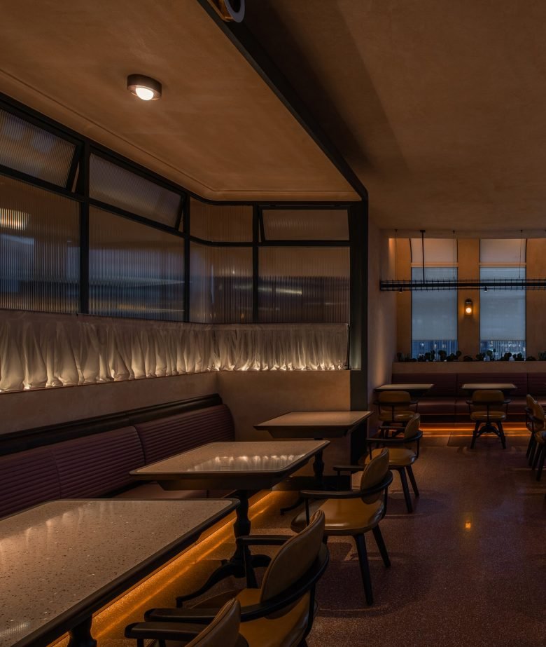 明城商城的 BURANO 意大利餐厅——多款简约设计