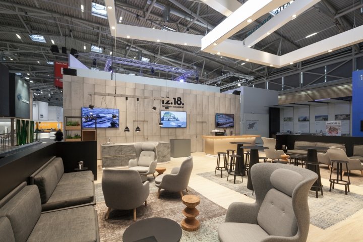 12.18。德国慕尼黑 Kitzig Interior Design 的投资管理展台 12.18。德国慕尼黑 Kitzig Interior Design 的投资管理展台