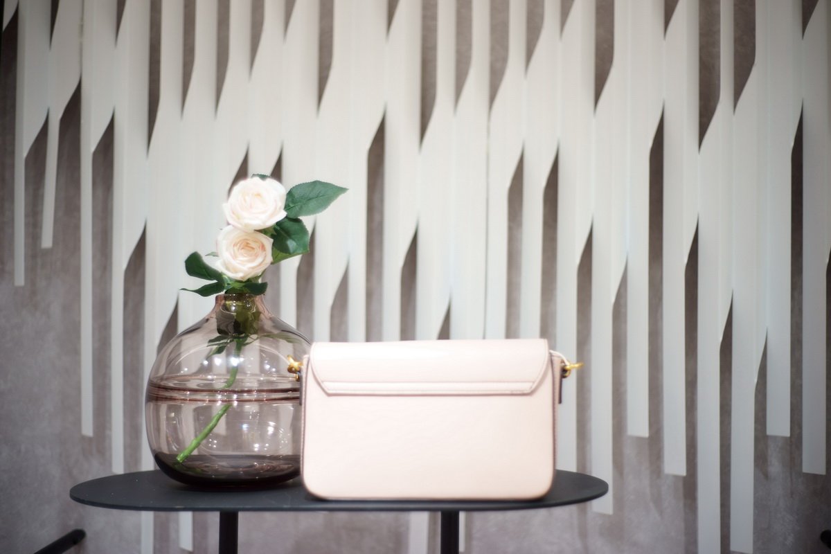 杭州潮水时装店