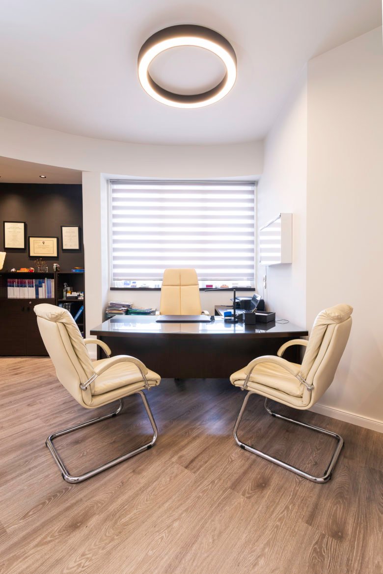 PK just 建筑师的神经科医生私人诊所