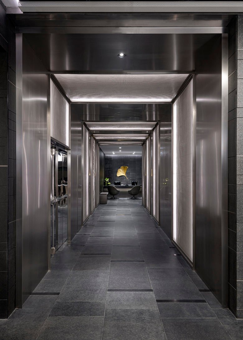 节奏、几何与空间：Réel 当代时尚，上海