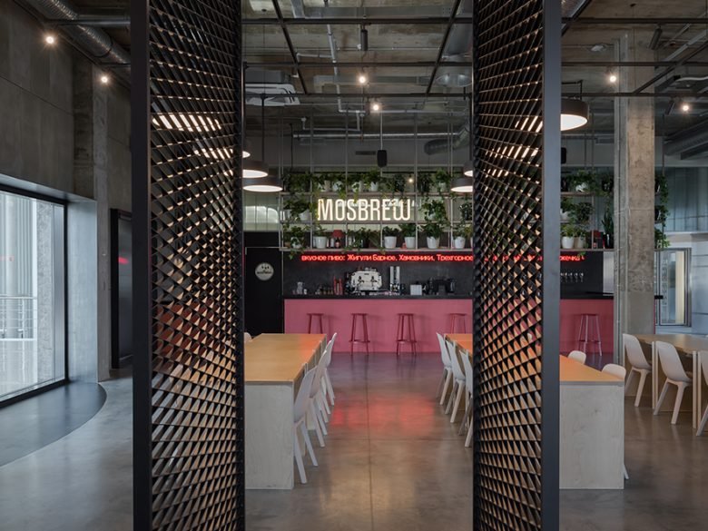 莫斯科啤酒公司 (Mosbrew) 品牌空间，由 Form Bureau 设计，莫斯科 – 俄罗斯