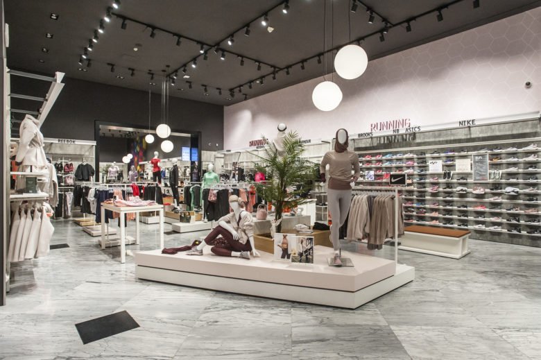 西萨尔法 | 罗马女性区女性化