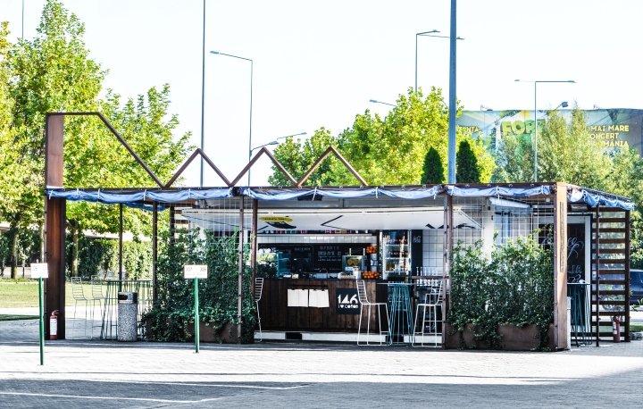 146 我爱咖啡，黄色办公室建筑