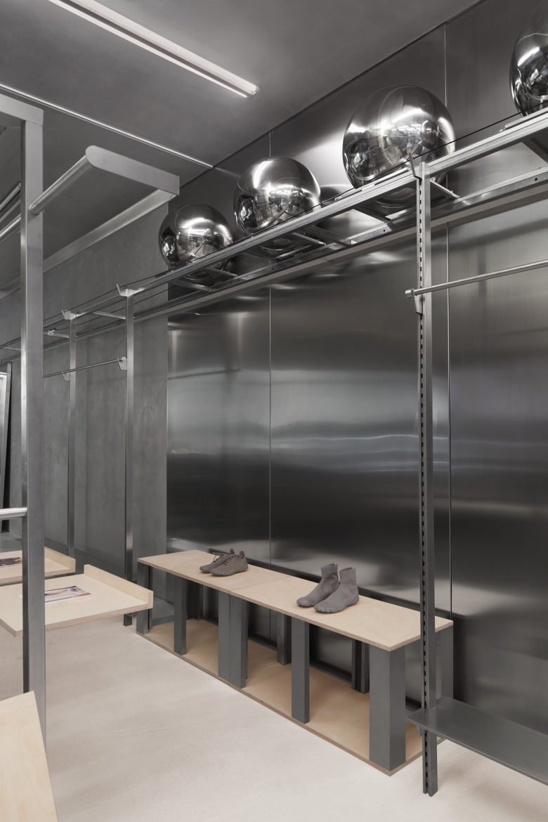 PEU À PEU 由 Sò Studio 设计