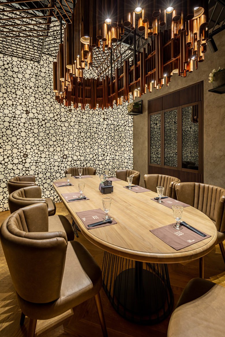 Znak 设计的雾工厂餐厅