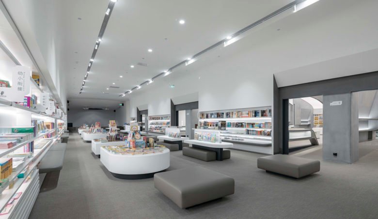 风动 E 庞书店 / Gonverge Interior Design