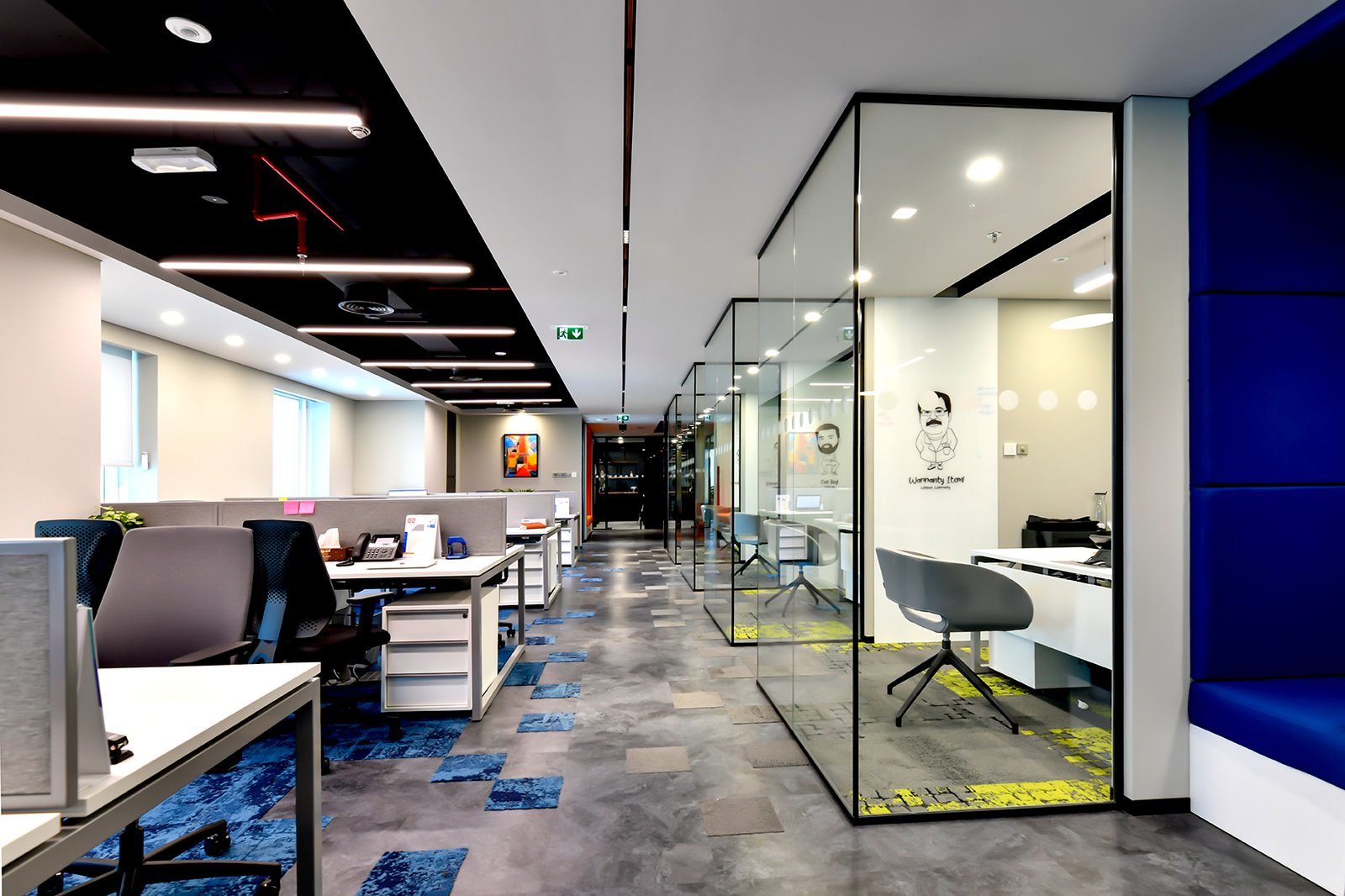 阿什特尔集团总部位于迪拜谢赫扎耶德路拉蒂法塔