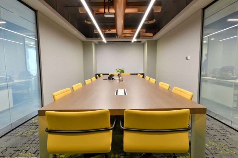 阿什特尔集团总部位于迪拜谢赫扎耶德路拉蒂法塔