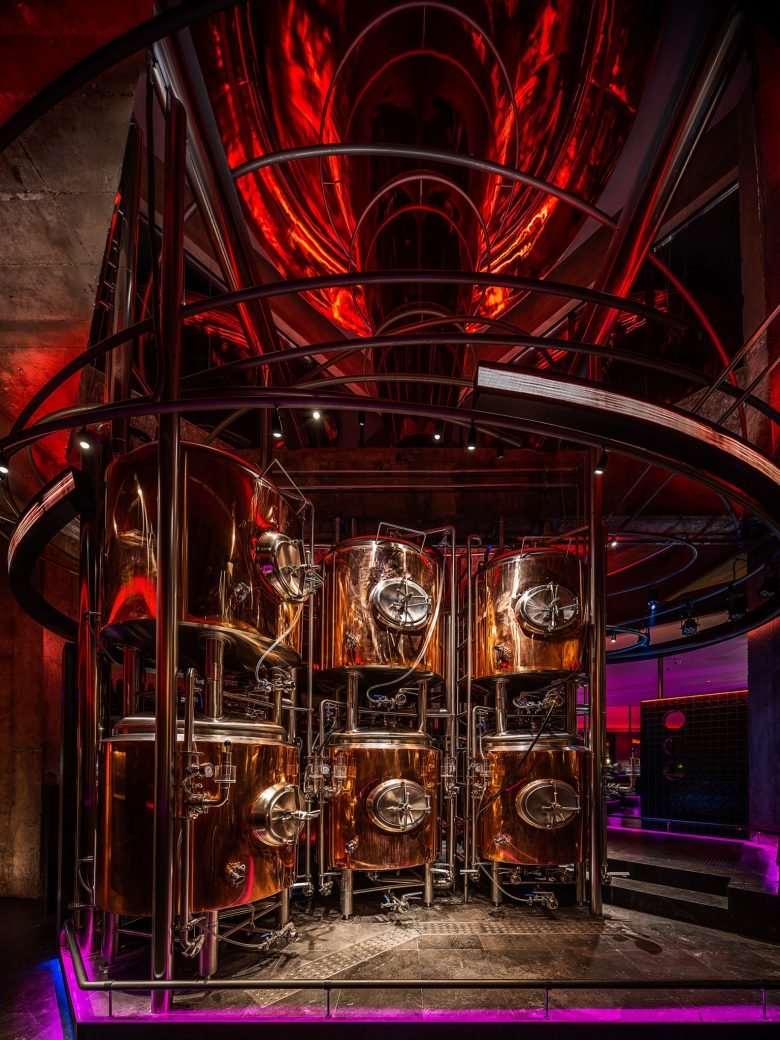 在。X：王烧烤和平里店餐饮空间策略设计