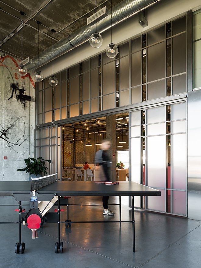 莫斯科啤酒公司 (Mosbrew) 品牌空间，由 Form Bureau 设计，莫斯科 – 俄罗斯