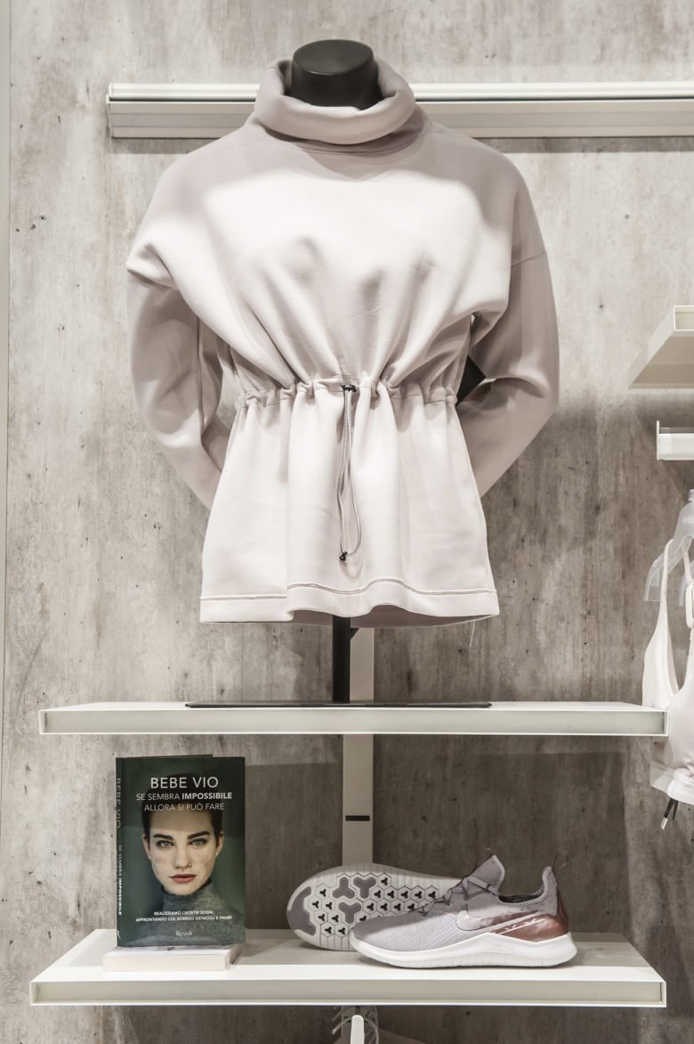 西萨尔法 | 罗马女性区女性化