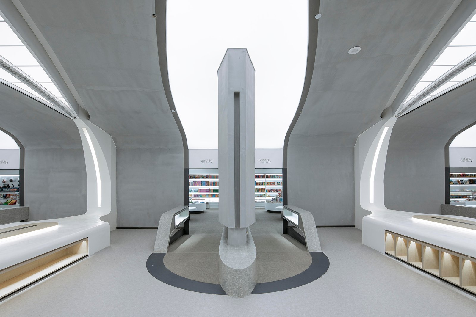 风动 E 庞书店 / Gonverge Interior Design