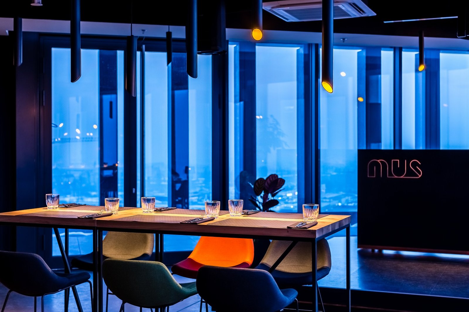 东方建筑师的穆斯酒吧