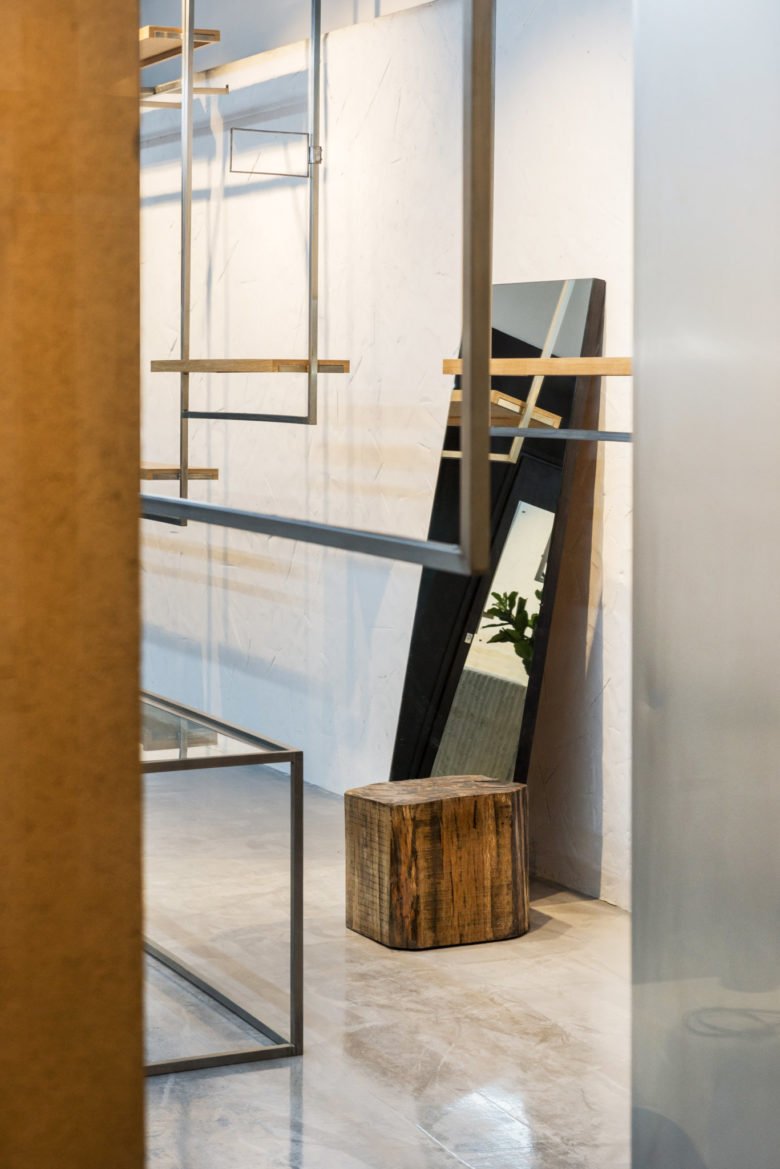 兄弟二兄弟奢侈品店；谢菲尔德