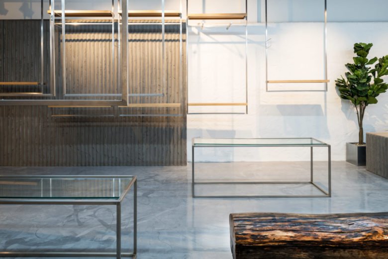 兄弟二兄弟奢侈品店；谢菲尔德