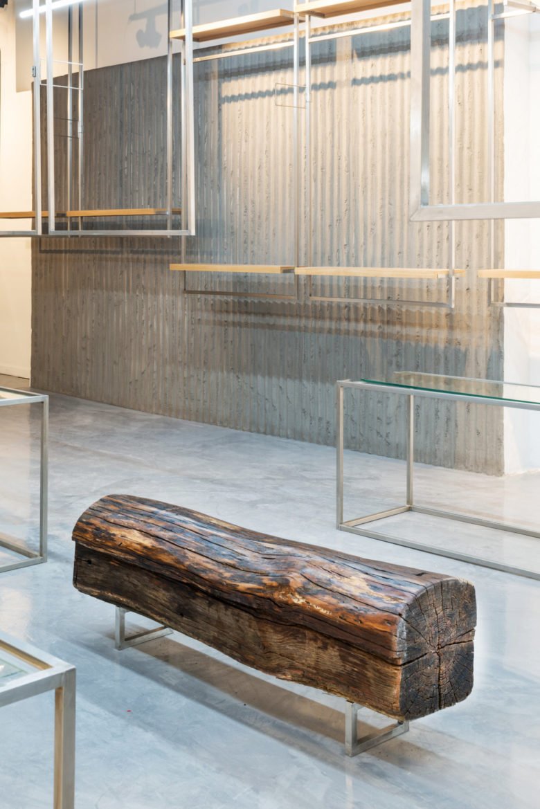 兄弟二兄弟奢侈品店；谢菲尔德