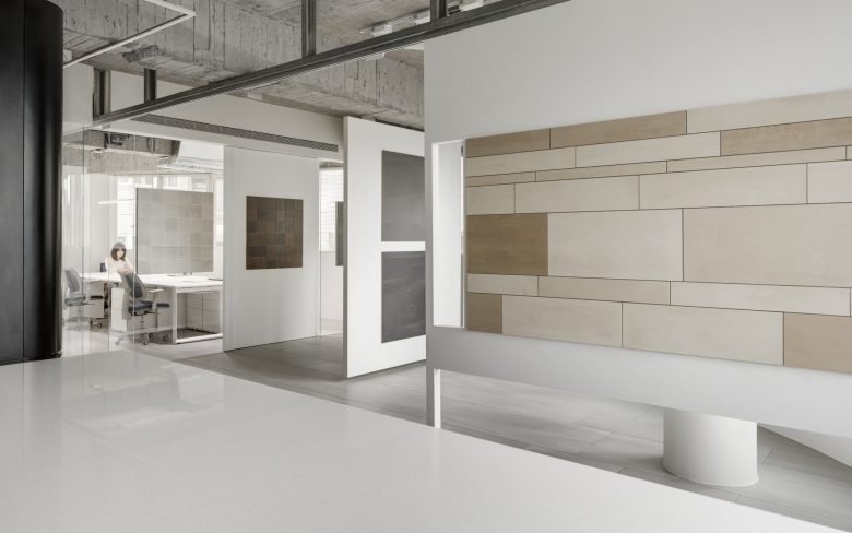 伊奥尼安瓷砖画廊