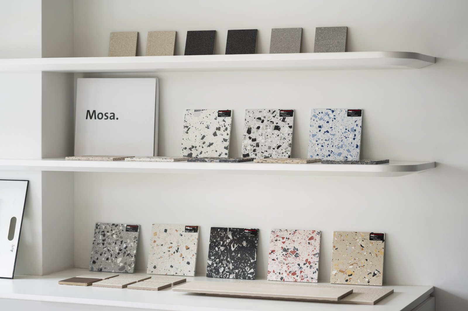 伊奥尼安瓷砖画廊