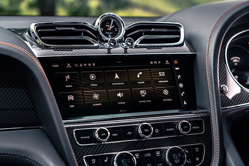 宾利添越首次驾驶:英伦奢华精致的运动风格 宾利添越首次驾驶:英伦奢华精致的运动风格