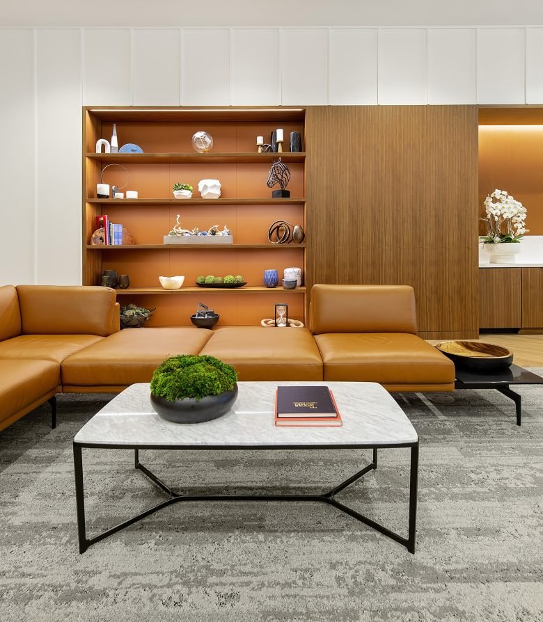 NDBT（北达拉斯银行信托公司）翻新了公司总部和达拉斯银行中心