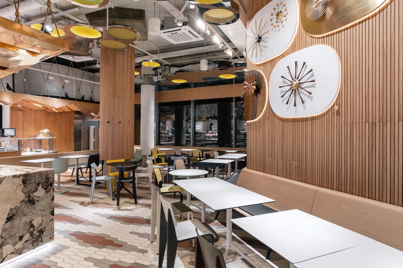 卡拉瓦维兄弟 4，索科尔尼基