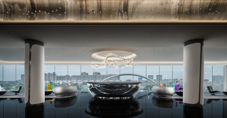 保利丰盛销售中心天际线花园，T.K. 楚设计