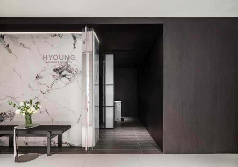 JACKY.W 设计的 HYOUNG JACKY.W 设计的 HYOUNG