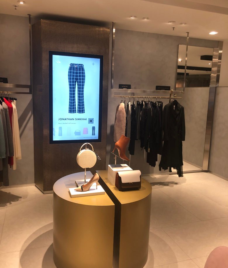 Studio Four IV 推出 Harvey Nichols 香港购物体验