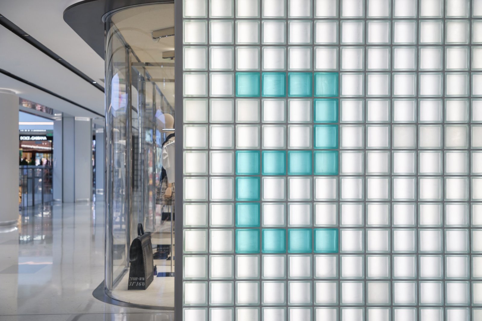 中信广场装修 | 像素中的像素：让历史悠久的商业角焕然一新