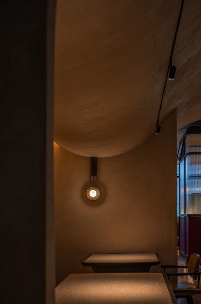 明城商城的 BURANO 意大利餐厅——多款简约设计