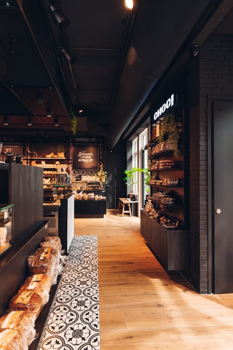 现代荷兰面包店设计 | 黑与白