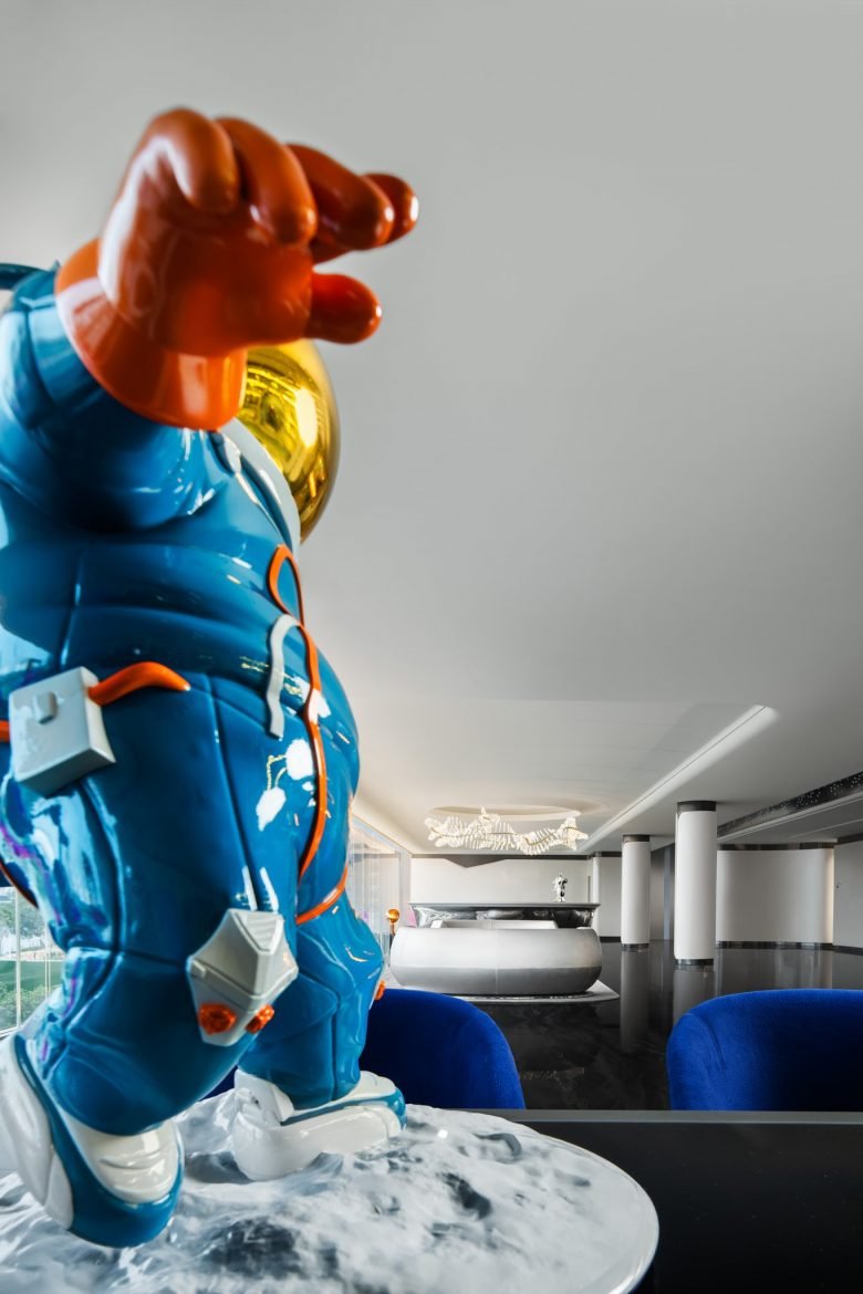 保利丰盛销售中心天际线花园，T.K. 楚设计