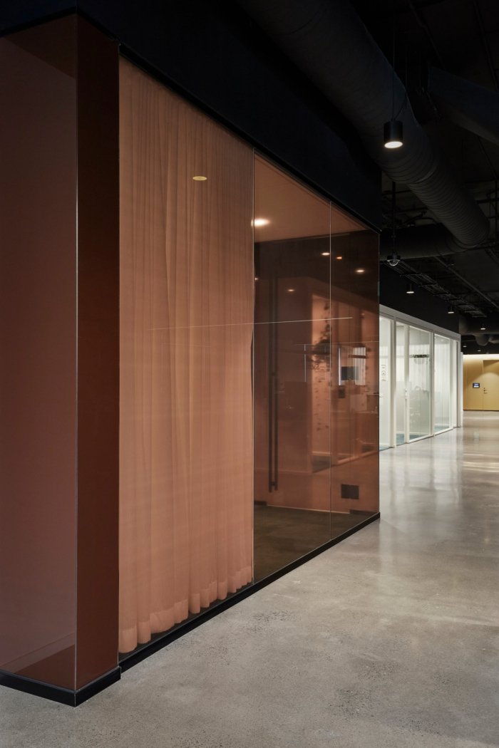 ACDF Architecture 的 2K 办公室