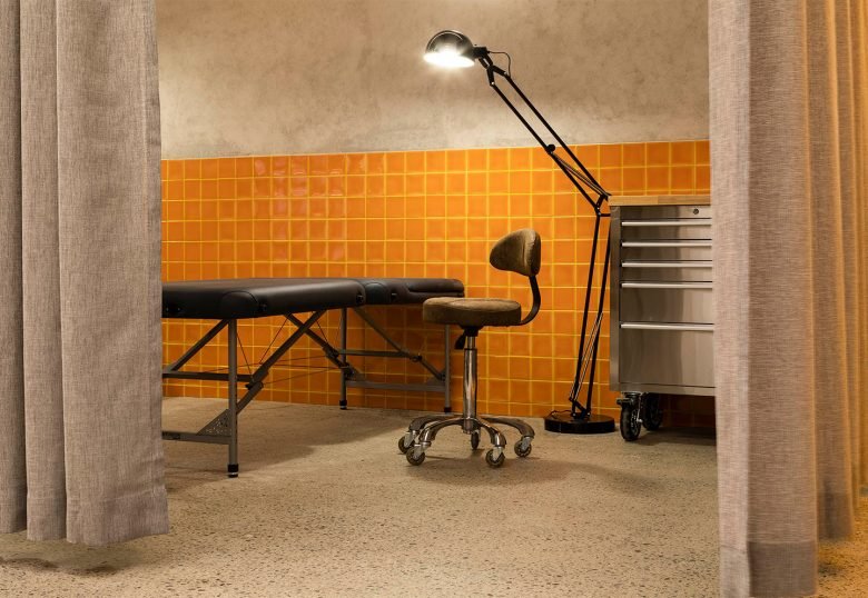 鞋底纹身画廊，马里克维尔