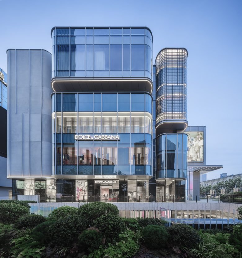 中信广场装修 | 像素中的像素：让历史悠久的商业角焕然一新