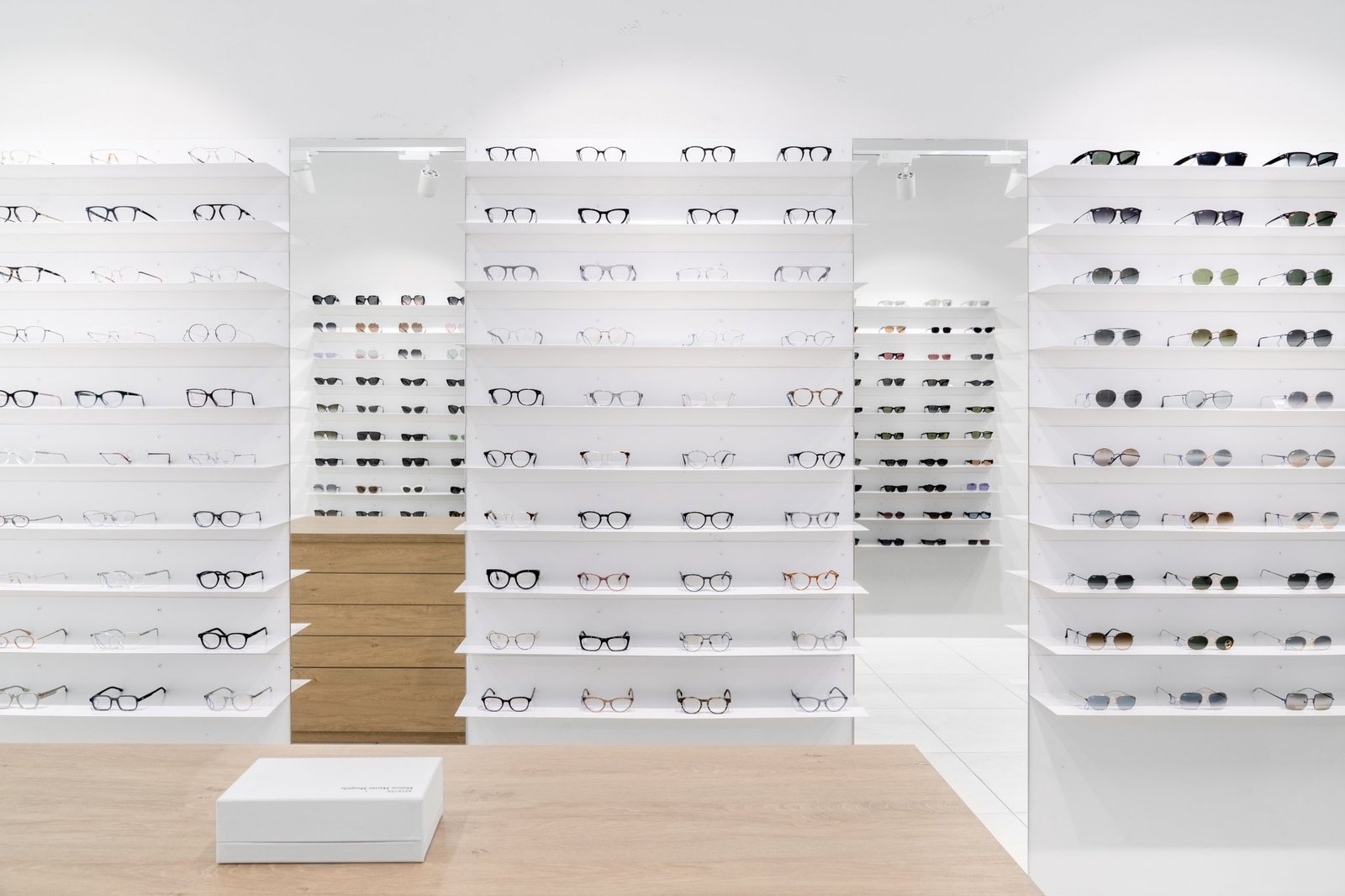 SIMPLI 的 IVISUAL 商店