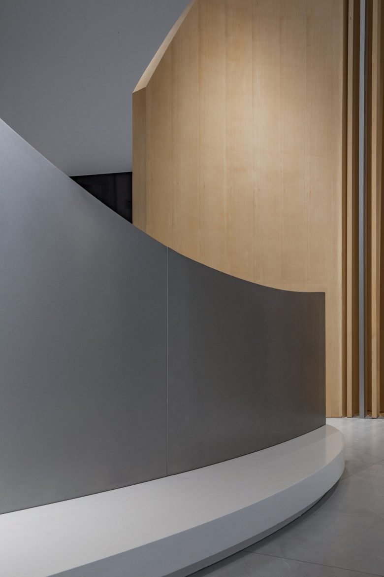 北京居然之家魔宝智能影音店 by AYZ STUDI O