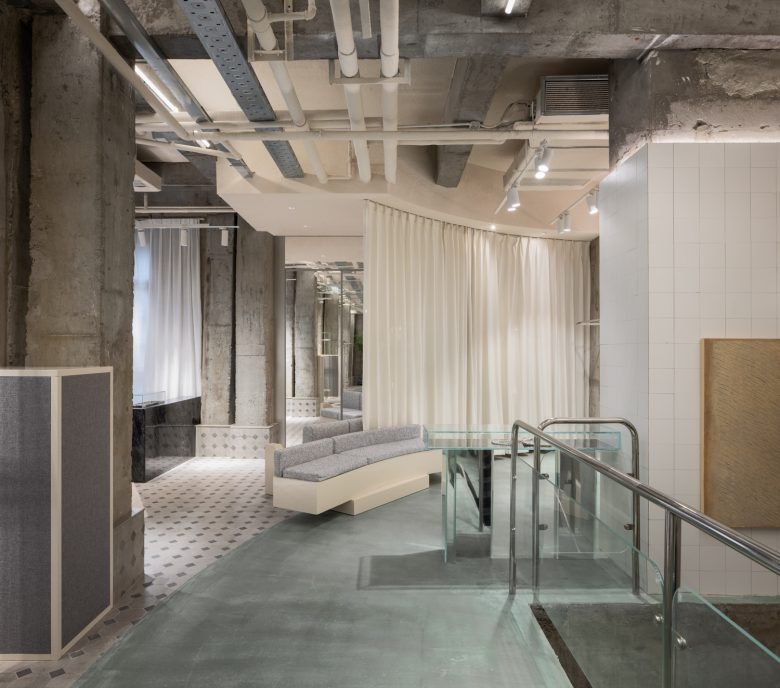 LOOKNOW 武汉旗舰店，室内设计由上海 Sò Studio 设计