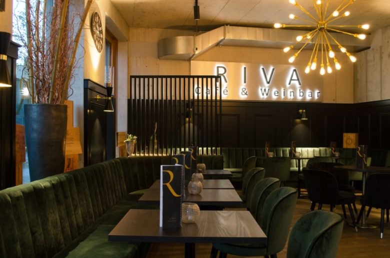 Riva Café & Weinbar by P&M Furniture