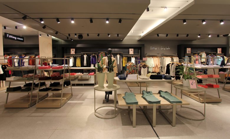 德黑兰 NARIAN 商店 by Payatarhoform