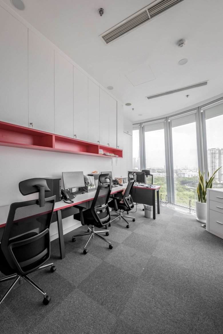 Vacons Architects 设计的 J&T 国际办公室