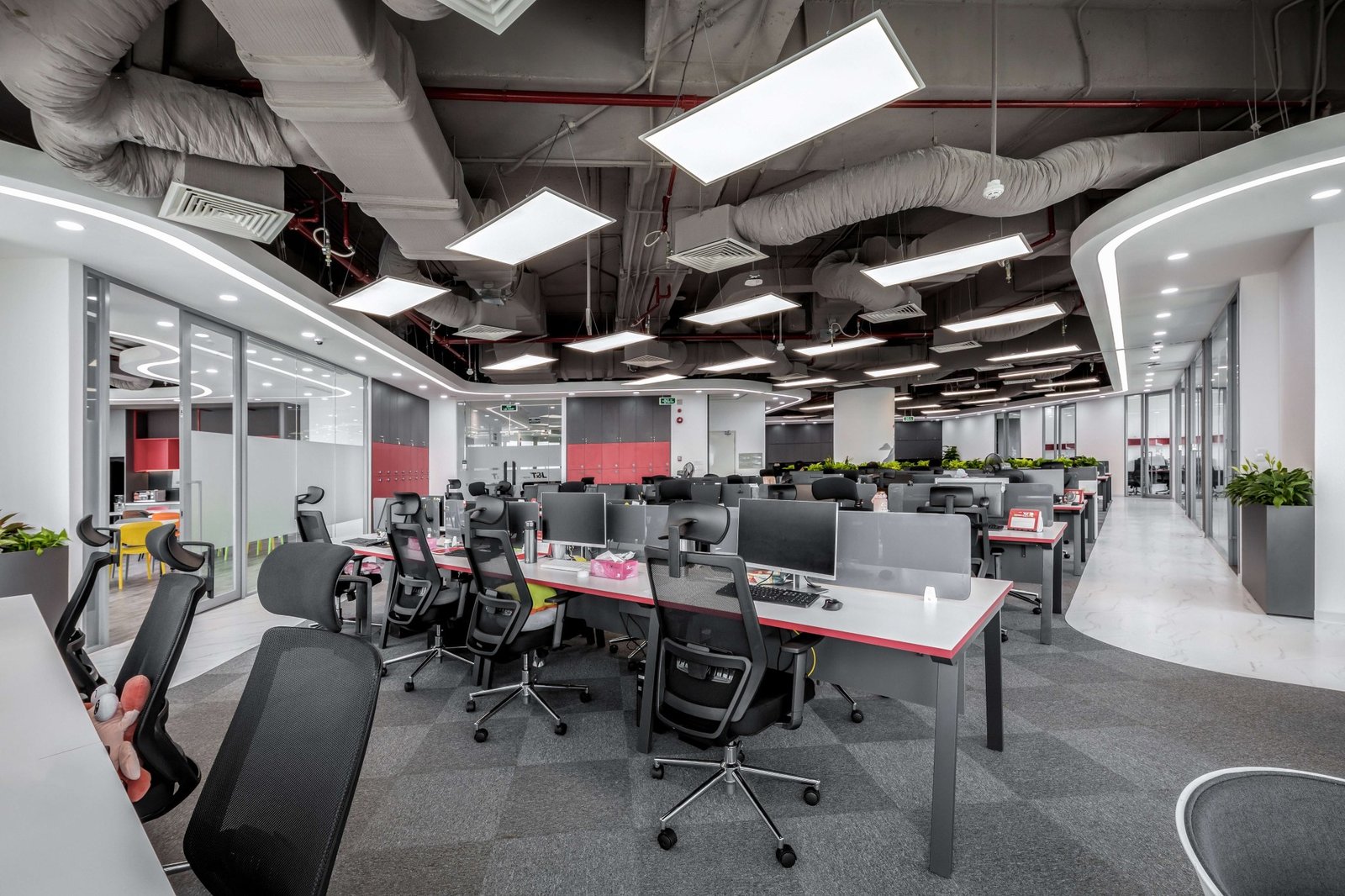 Vacons Architects 设计的 J&T 国际办公室